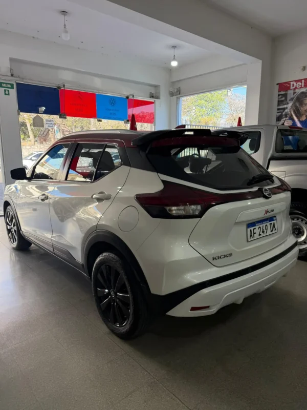 NISSAN KICKS XPLAY 2022 - Imagen 4