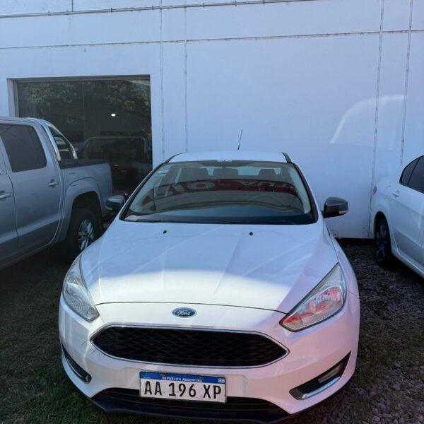 Ford Focus 2016 4 puertas Se 2.0 mt 130.000km