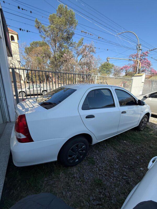 TOYOTA ETIOS 2023 - Imagen 5