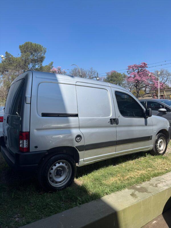 PEUGEOT PARTNER 2017 1.4 FURGON GNC - Imagen 4