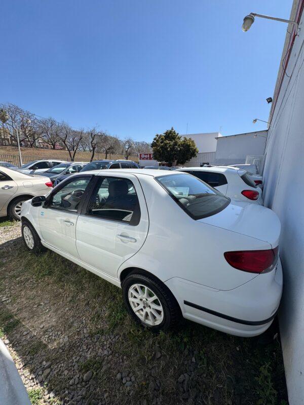 FIAT SIENA 1.4 2015 CON GNC EL - Imagen 3