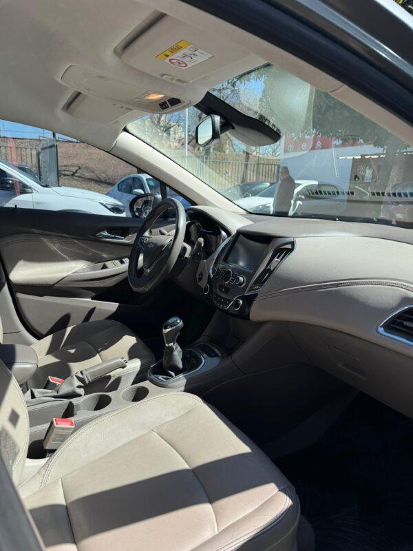 CHEVROLET CRUZE 2017 1.4 TURBO MT 4P - Imagen 6