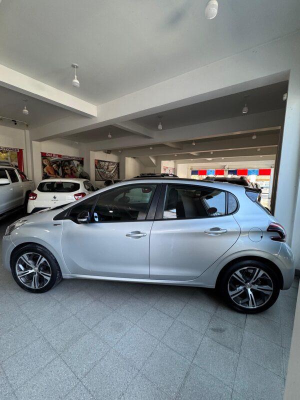 PEUGEOT 208 GT 2017 1.6 TURBO MANUAL - Imagen 4