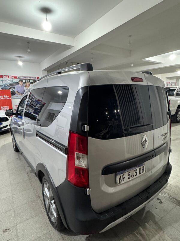 RENAULT KANGOO STEPWAY 2022 1.5 DIESEL - Imagen 4