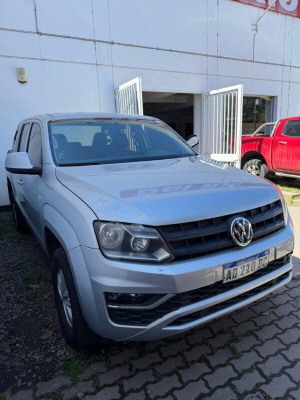 VOLKSWAGEN AMAROK TRENDLINE 2019 4X4 MT - Imagen 3