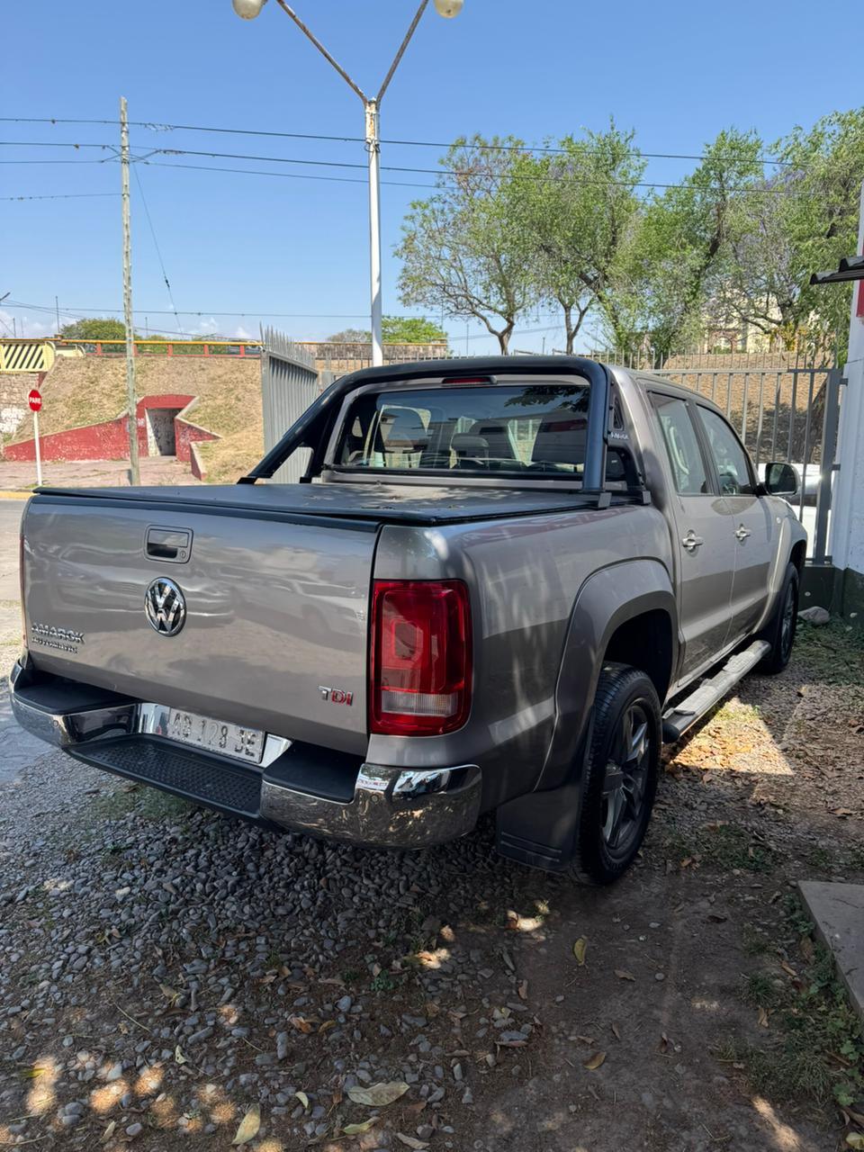 VOLKSWAGEN AMAROK HIGHLINE 2017 AT - Imagen 3