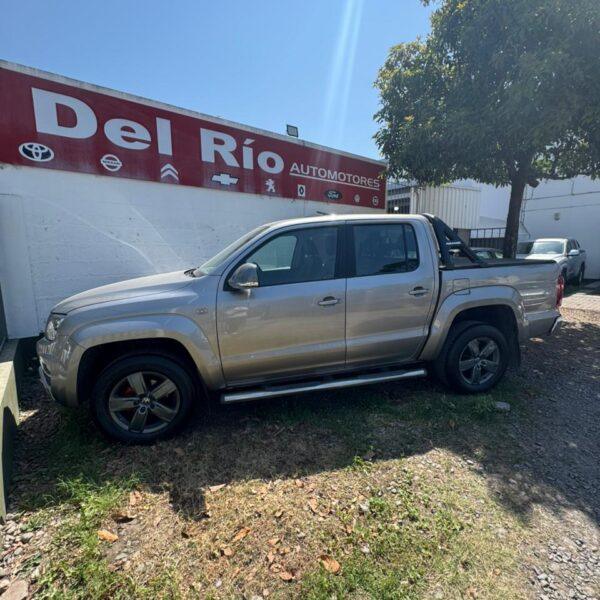 VOLKSWAGEN AMAROK HIGHLINE 2017 AT