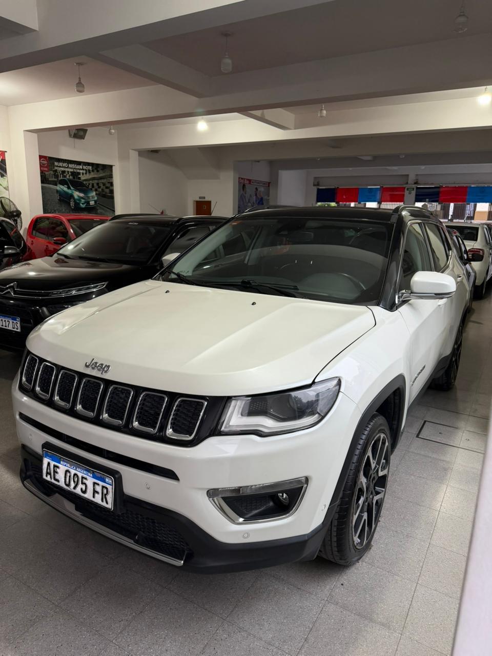 JEEP COMPAS LIMITED 4X4 AT9 2020 - Imagen 3