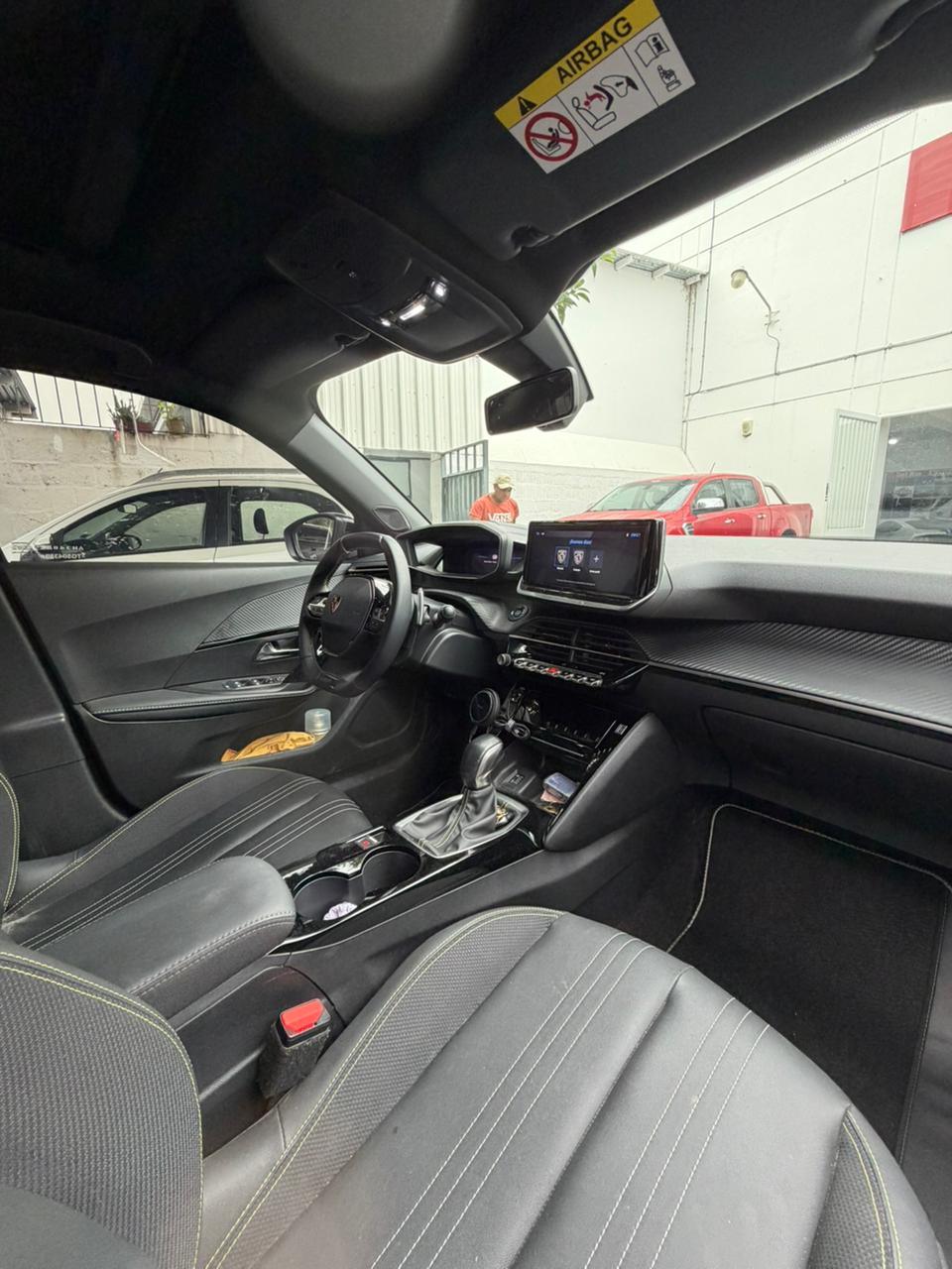 PEUGEOT 2008 2025 GT AT 1.0T - Imagen 6