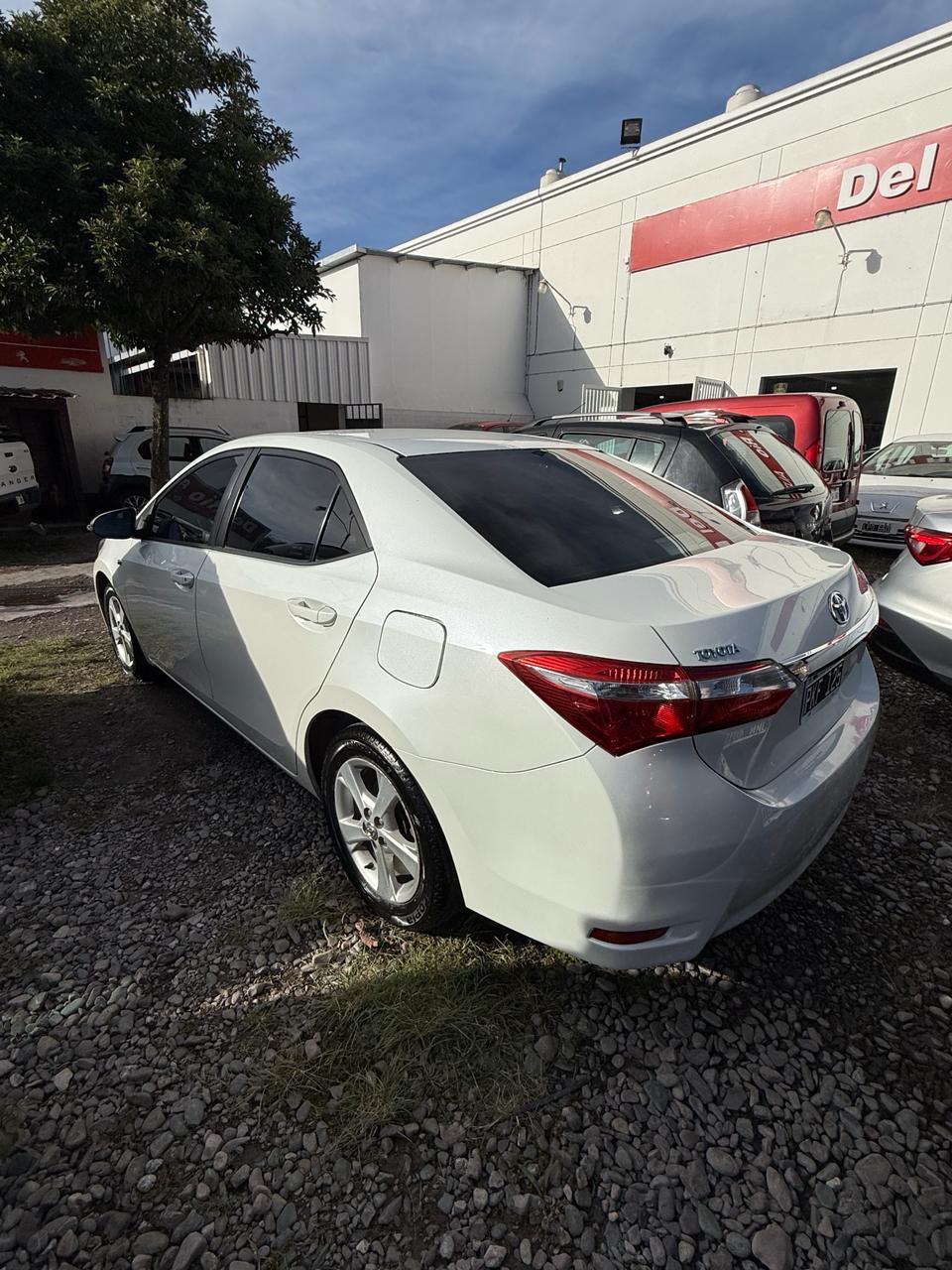 TOYOTA COROLLA XLI 2016 MT 1.8 - Imagen 4