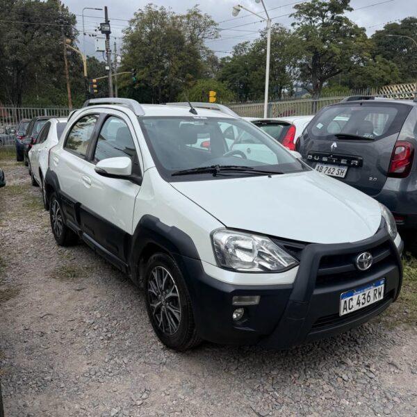TOYOTA ETIOS CROSS 2018 1.5 MT