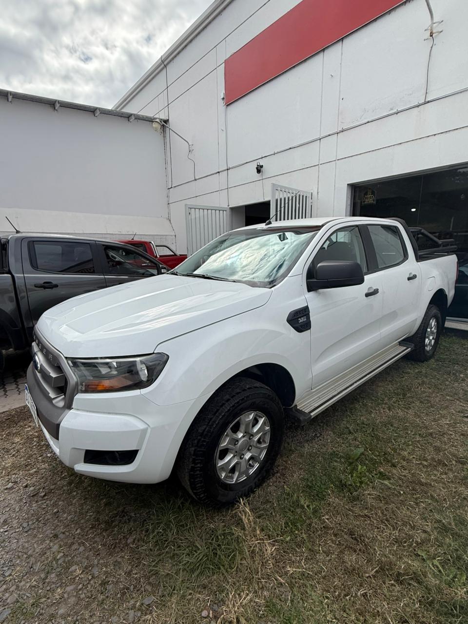 FORD RANGER 2016 3.2TDI XLS AT 4X2 - Imagen 2