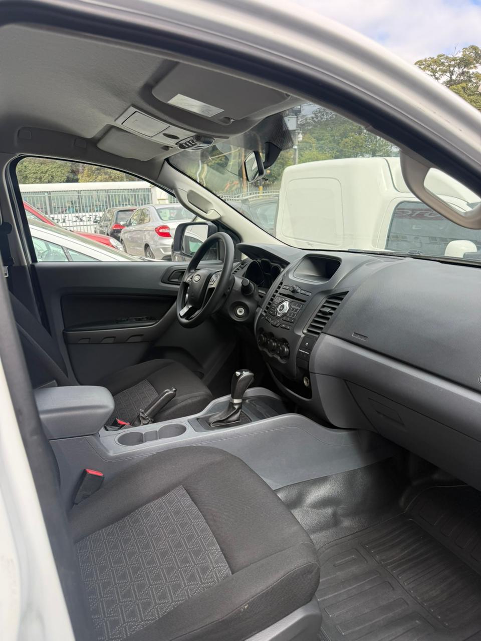 FORD RANGER 2016 3.2TDI XLS AT 4X2 - Imagen 6