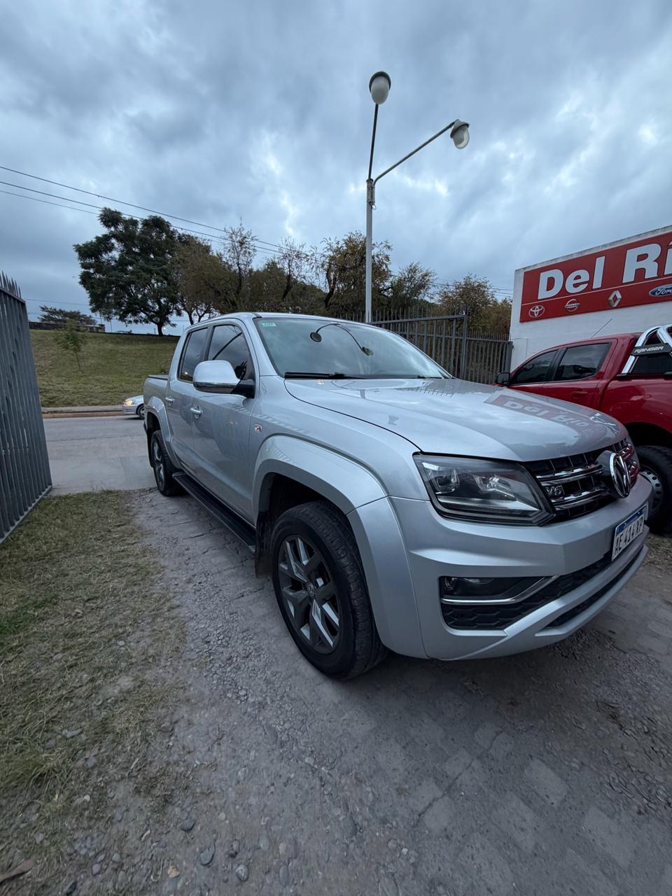 VOLKSWAGEN AMAROK V6 HIGHLINE 2021 AT 4X4 - Imagen 2