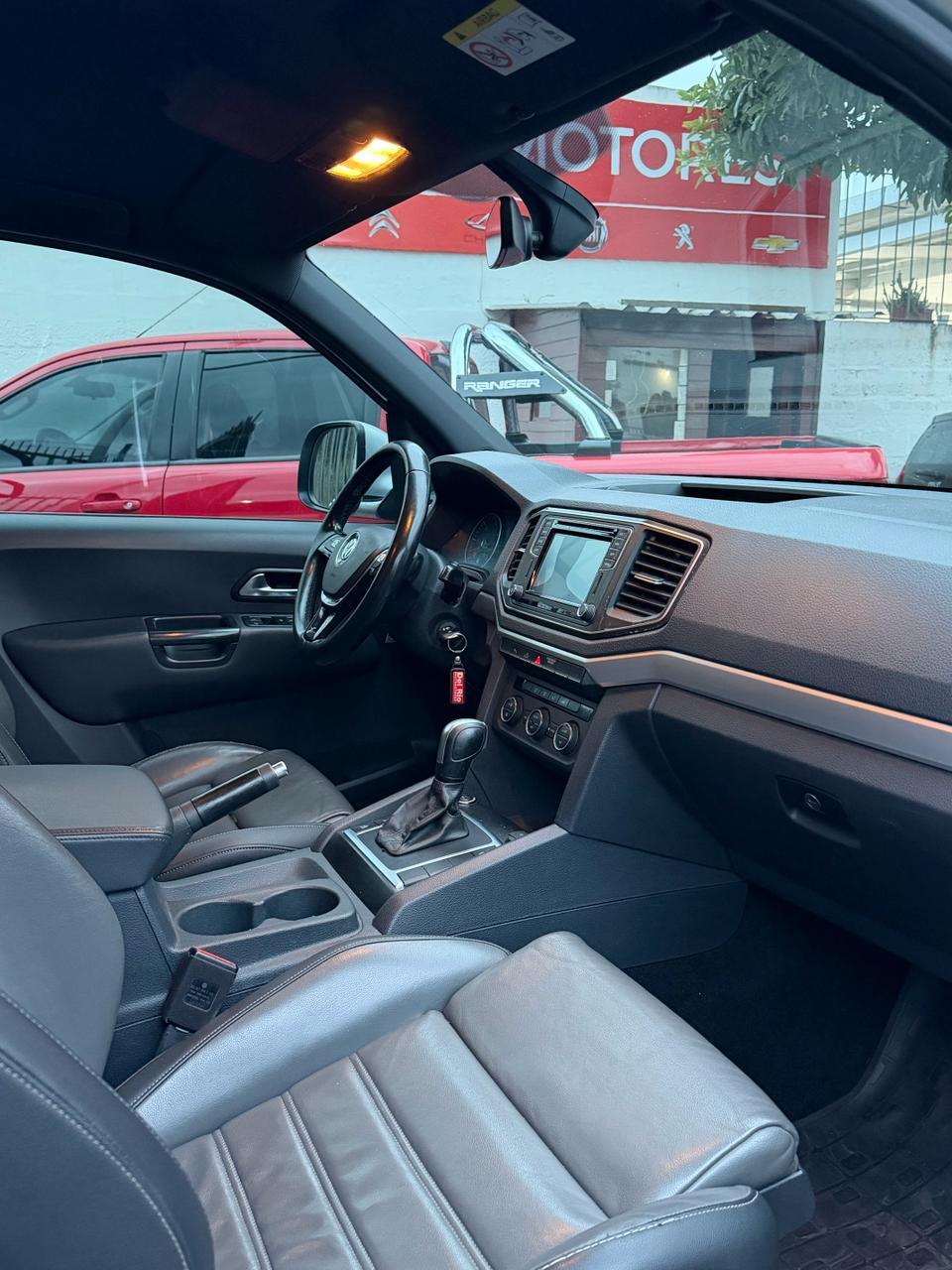 VOLKSWAGEN AMAROK V6 HIGHLINE 2021 AT 4X4 - Imagen 6