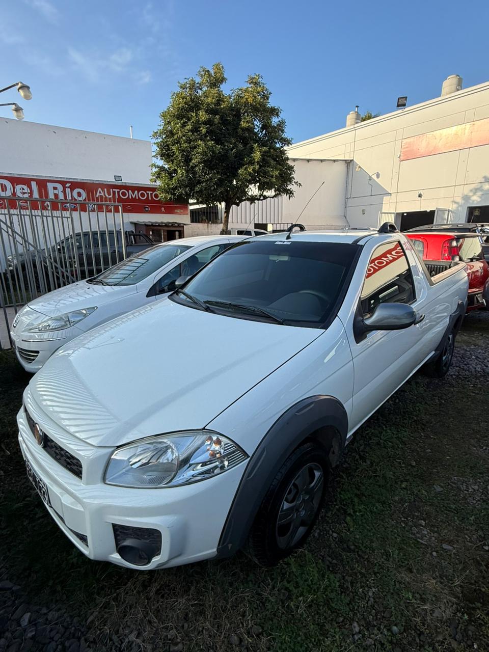 FIAT STRADA WORKING 2015 1.4 - Imagen 2