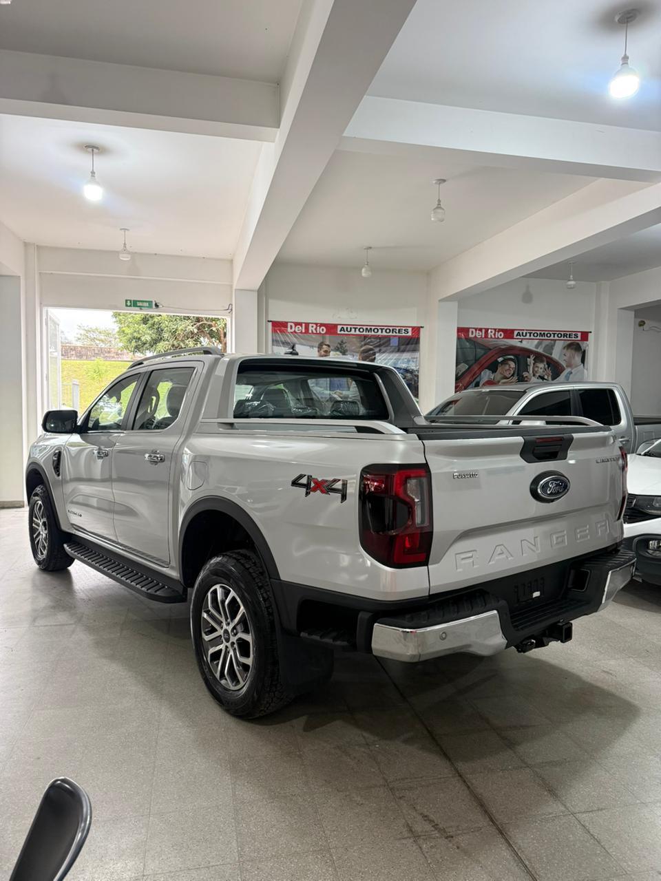 FORD RANGER LIMITED 2026 0KM BITURBO 4X4 AT - Imagen 4