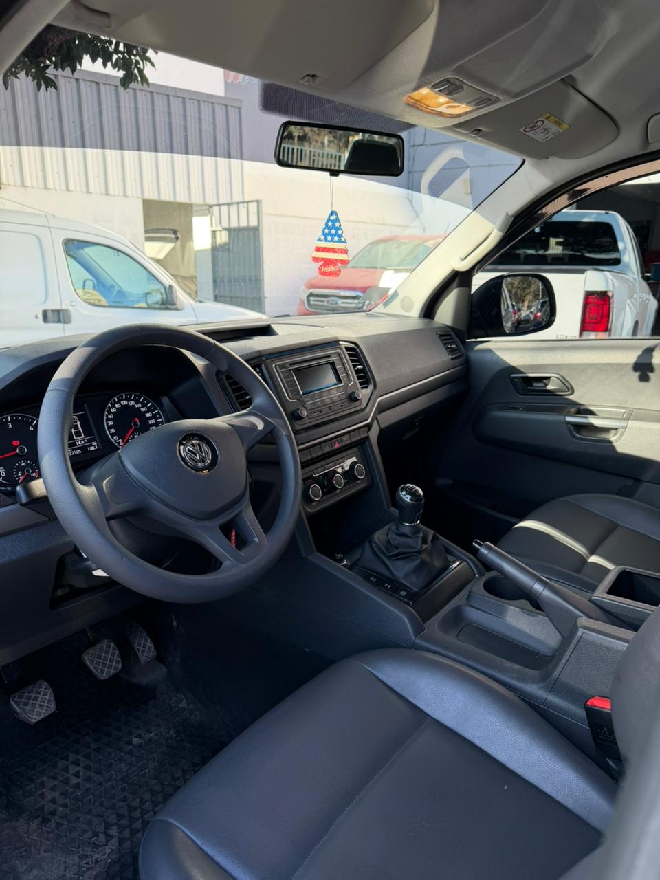 VOLKSWAGEN AMAROK 2024 TRENDLINE 4X2 - Imagen 6