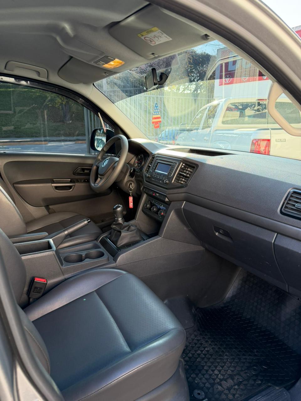 VOLKSWAGEN AMAROK 2024 TRENDLINE 4X2 - Imagen 5