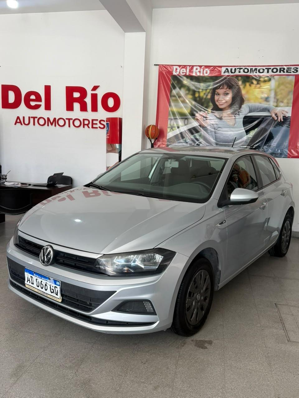 VOLKSWAGEN POLO TREND 1.6 AT 2018 - Imagen 2