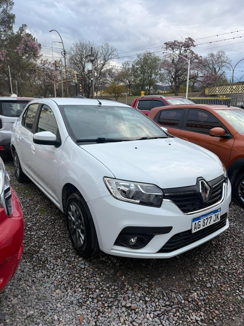 RENAULT LOGAN ZEN 2024 1.6