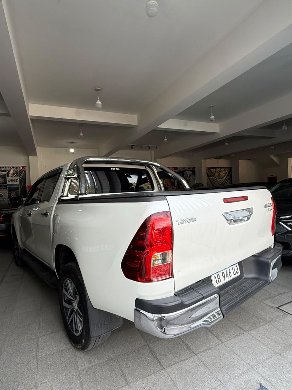 TOYOTA HILUX 2017 SRX AT 4X2 2.8TDI - Imagen 3
